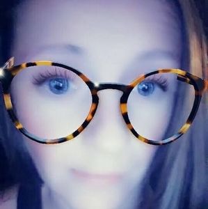 Meet your Posher, Christa